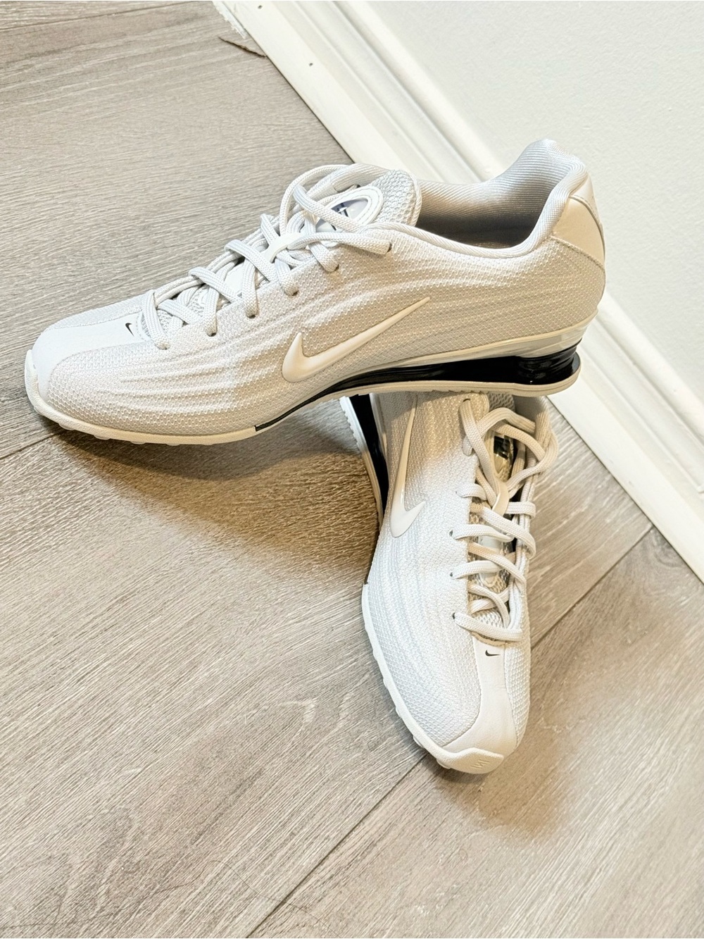 Nike SHOX  Women’s White Athletic Sneakers with Black Midsole Accent
